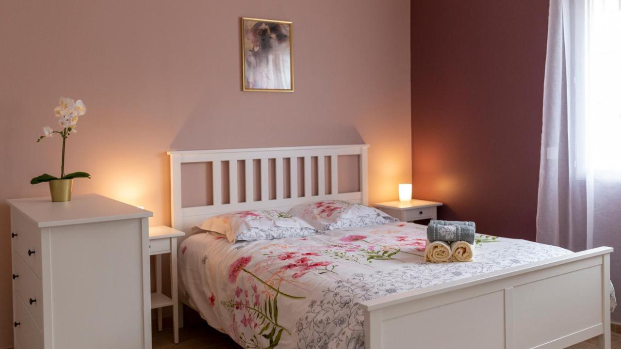 Loc Trotteur Le Pivoine Studio Grand Confort, Gare Sncf De Lourdes Bagian luar foto